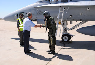 El Ejército del Aire incrementa su capacidad operativa con la integración del misil TAURUS en el avión EF-18.