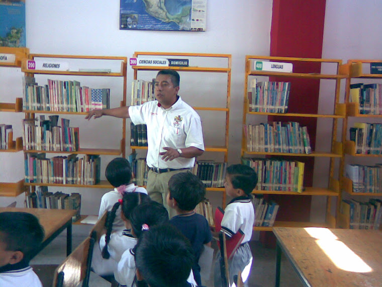 VISITA GUIADA EN LA BIBLIOTECA