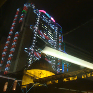 Architectural Heavens in Hong Kong:Colorful HSBC @ Hong Kong