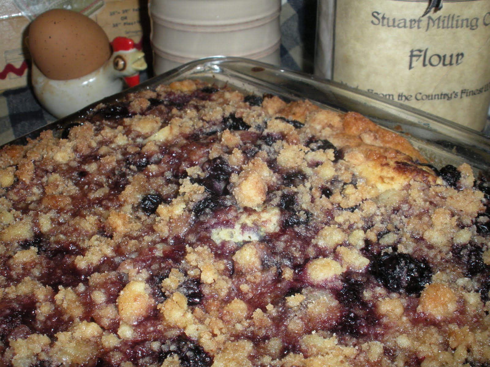 The American Homemaker Pioneer Blueberry Buckle & a History of Shortening
