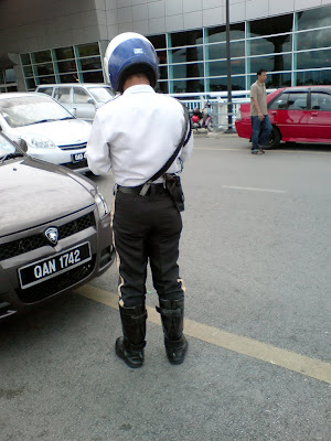 Modenas+kriss+airbrush