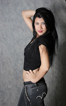 Amannda Moura (Vocalista)