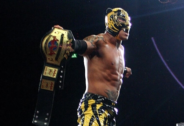 WWE Florida Championship Wrestling. Cartelera 21/08/2010.  - Página 2 Triplemania+Tiger