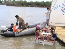 EL ULTIMO SABADO...CATORCE CHICOS EN LA ESCUELITA!!!