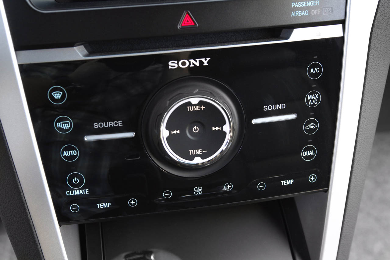 Car Celeng Ford Explorer Interior