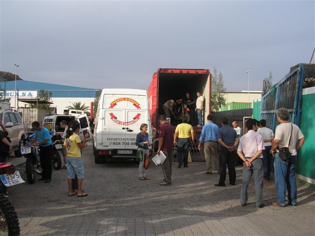 [P1010025+(Small).JPG]