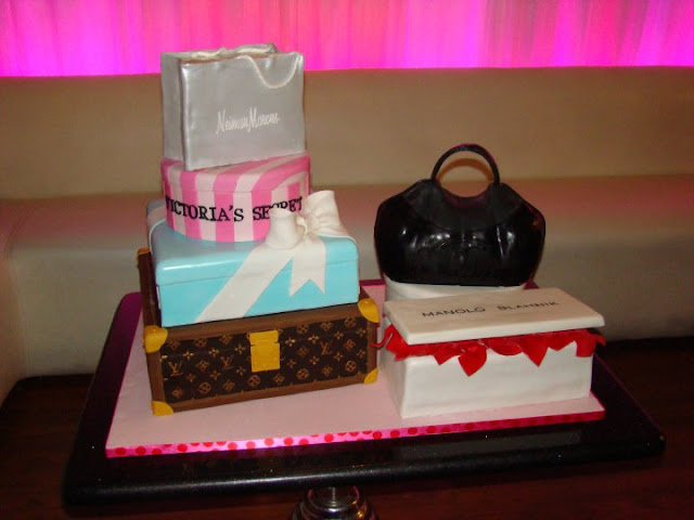 Victoria's Secret Shopping Bag Cake 