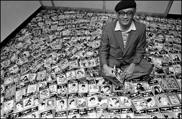 http://2.bp.blogspot.com/_2GQvuEKpbb4/TFBao9-8oDI/AAAAAAAAaDY/bFixRJZEBn4/s1600/Osamu_Tezuka%5B1%5D.jpg
