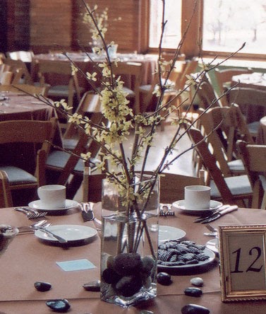 centerpiece simple flowers chicago