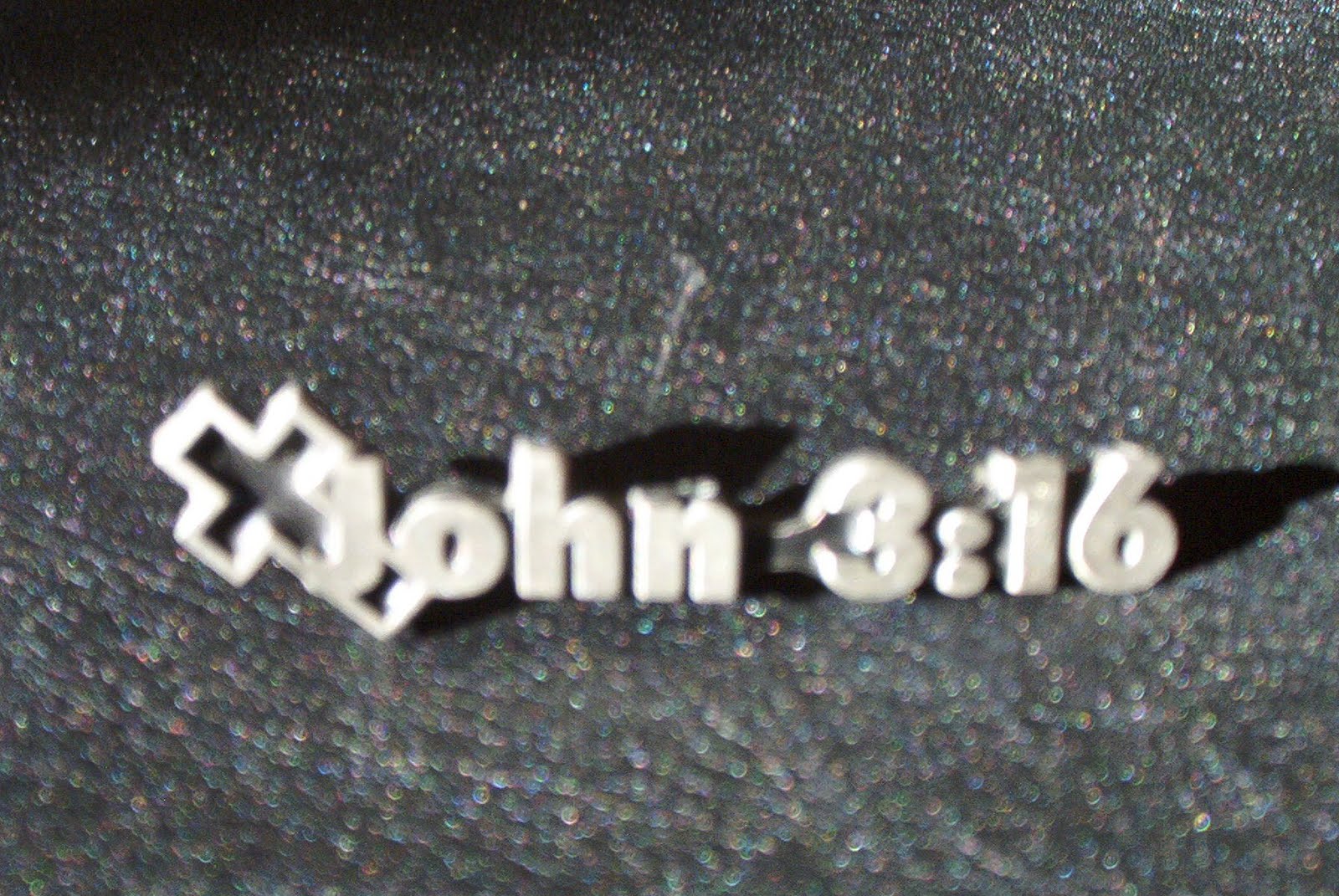 http://2.bp.blogspot.com/_2Ks_Im1Ni8c/TSM89sOmhkI/AAAAAAAACbk/b4VANMLgadk/s1600/john-3_16_Bible-Quote_Wallpaper.jpg