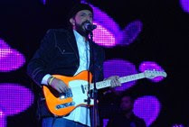 Miles respaldan concierto Juan Luis Guerra