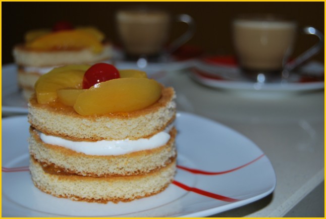 [Tarta+milhojas+de+melocotón+y+nata+030+[640x480].jpg]