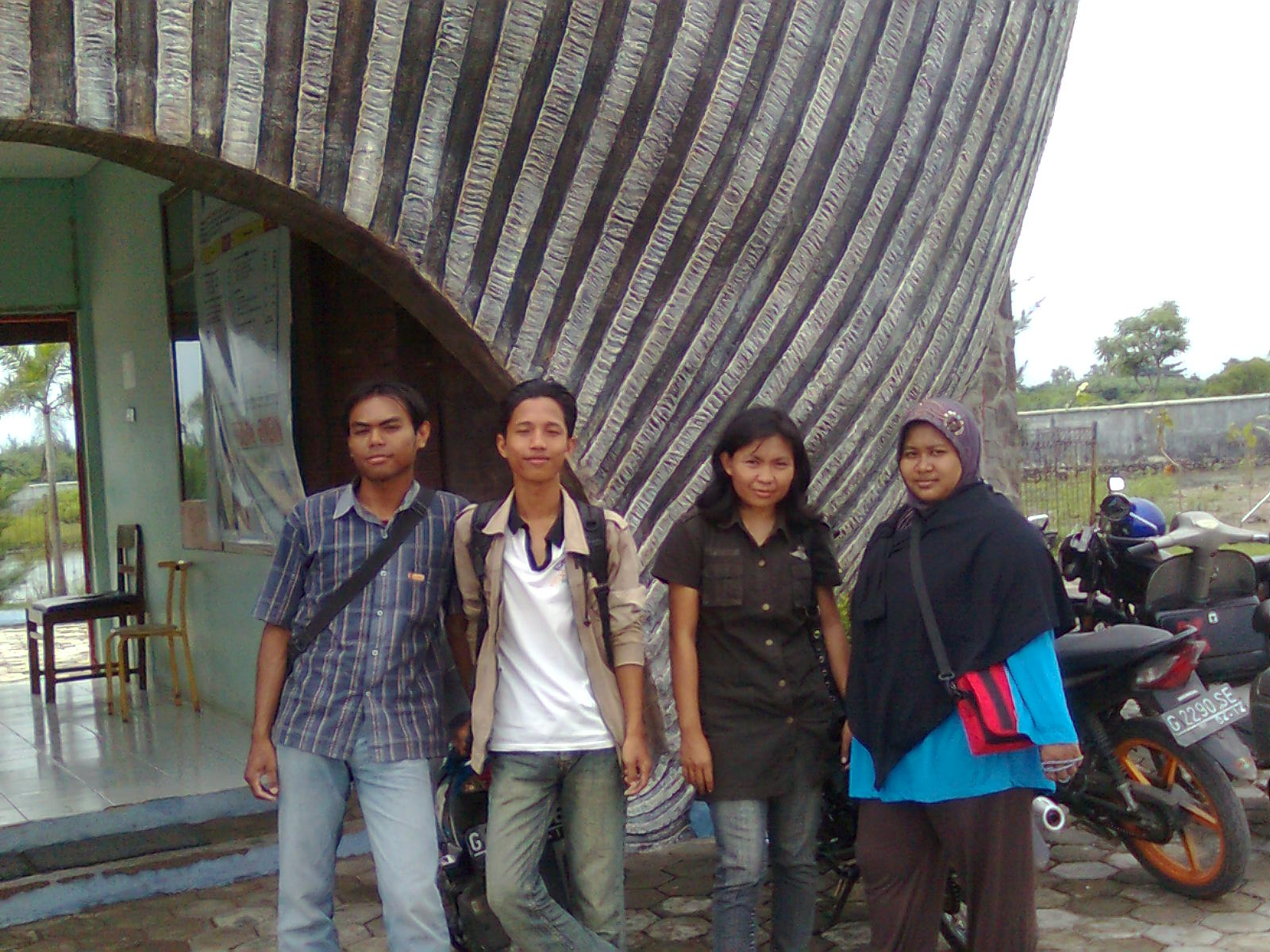 wisata pantai alam indah tegal