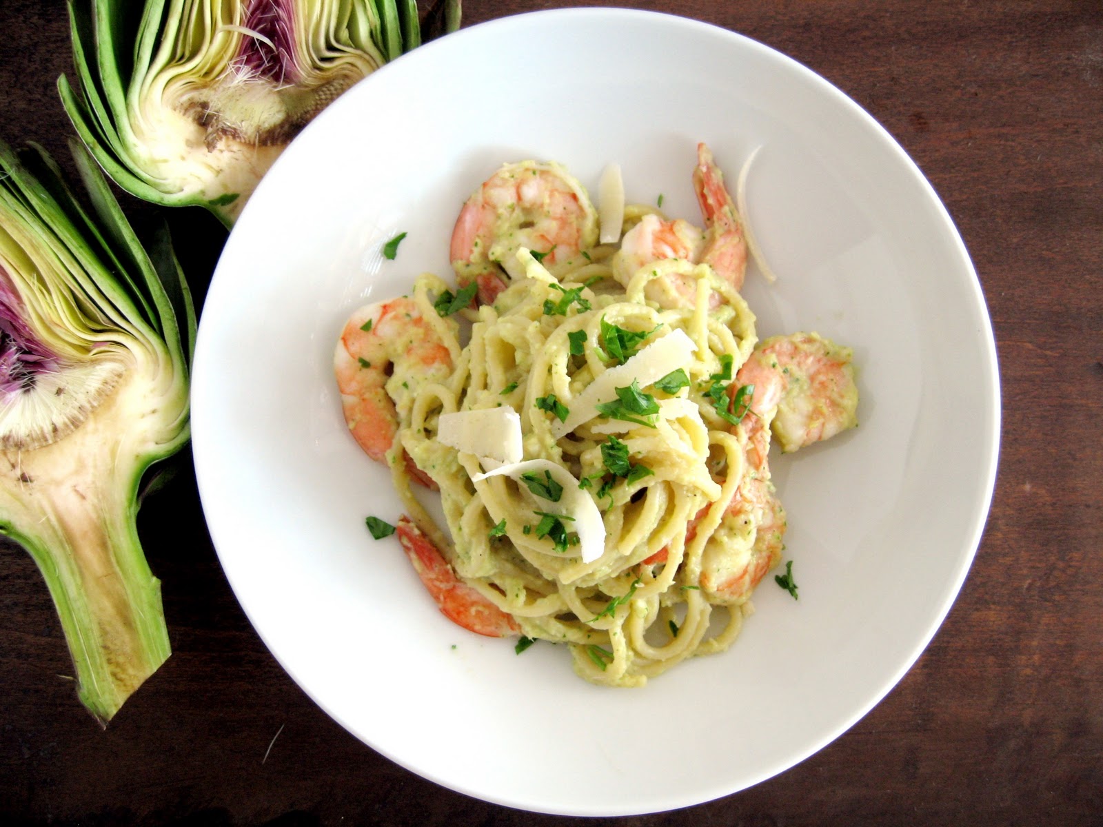 Apricosa Spaghetti with artichoke sauce and scampi