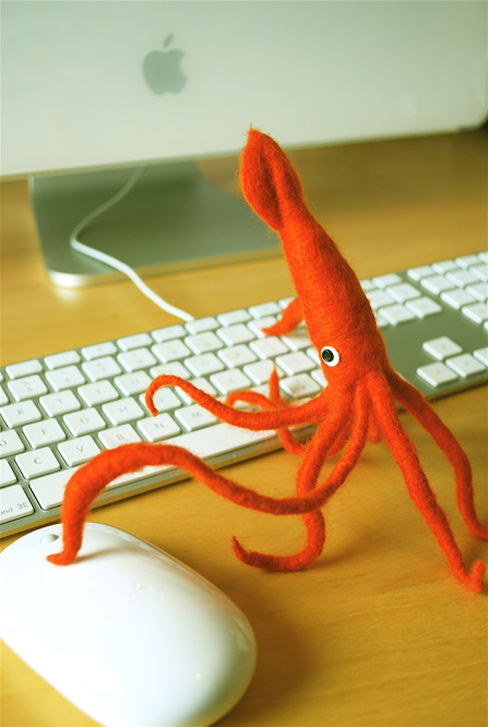 [mr.squid-computer.jpg]