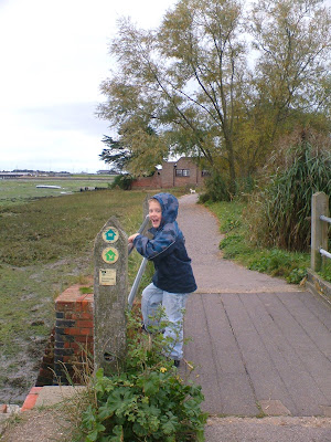 Sloosh Gates