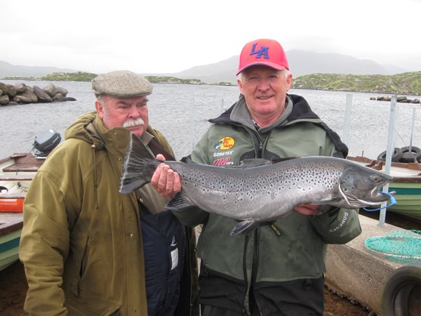 Lenks, den Heinz Strappman mat sengem neien Record um Lough Currane vun Mierforell