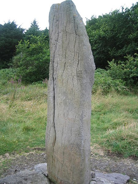 Ein Artifakt aus keltischer Geschichte. Der "Standing Stone" von Caherdaniel