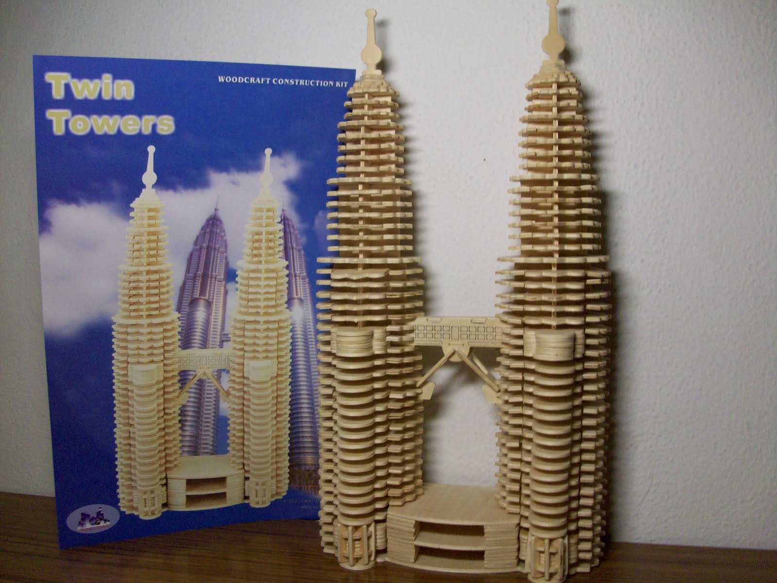 http://2.bp.blogspot.com/_2UZyfL5ztuw/S-kZknEoCoI/AAAAAAAAAHg/QnvkOzyWkuA/s1600/Torres%20Petronas%20001.jpg