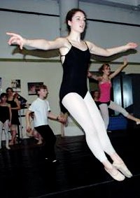 [Sophie_dancing3.jpeg]