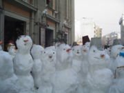 [180px-Snowmen_moscow.jpg]