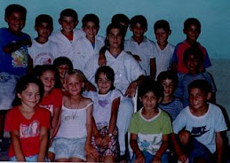 Maestra y alumnos