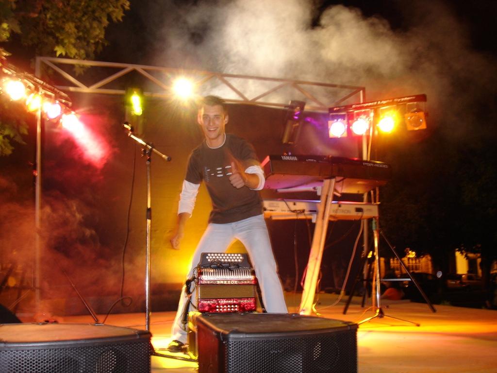 [DSC09964.JPG]