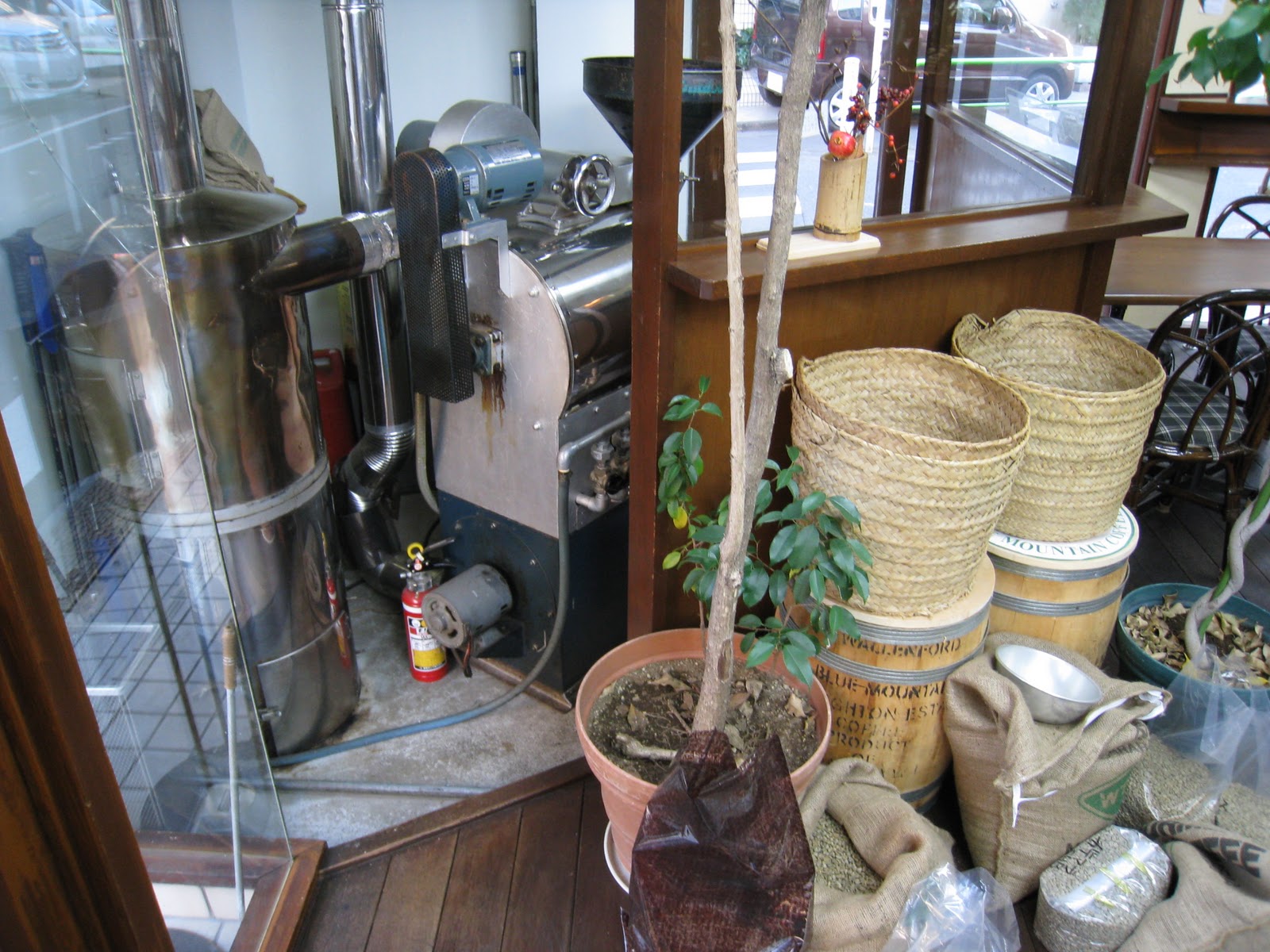 Expat in Japan Japanese Craftcoffee roasting