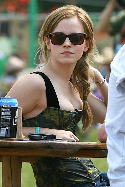 Emma Watson-Super Hot emma watson 2011 hot. Emma Watson-Super Hot