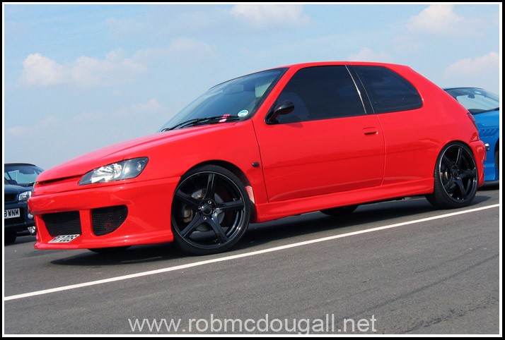 [Image: peugeot+306+community+drove+the+streets.jpg]