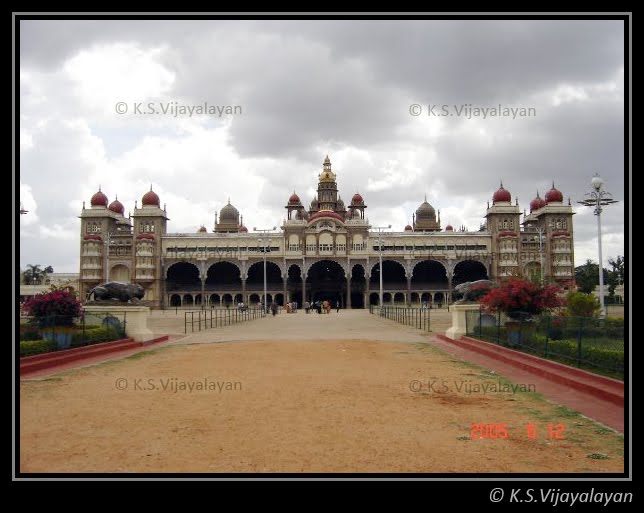 [Mysore+palace.jpg]