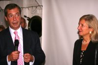 [EUkip+ANDREASEN+Marta+02+&+FARAGE]