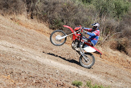 Franci, eres un CRACK, Tú si k sabes Manejar una Moto. T. F.