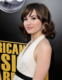 prom updos 2011 for long hair. prom updos for long hair 2011. prom updos 2011 for long hair.