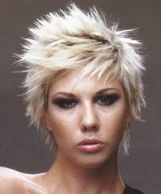 latest emo hairstyles_31. Great pixie look Short hair