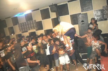 [05.jpg]