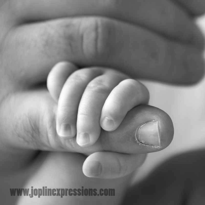 [em+024+10x10bw.jpg]