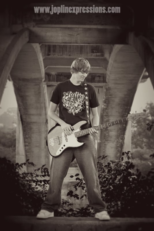 [0450+TomasiZ+e.jpg]