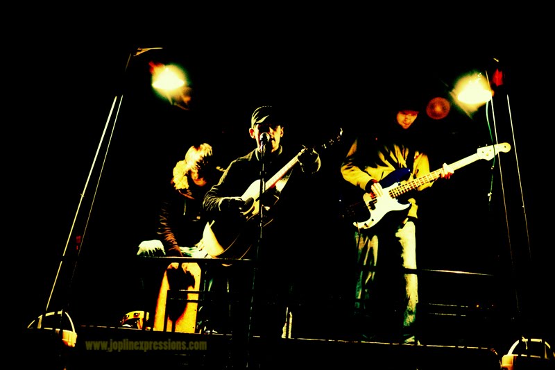 [0218+brwn09+cp.jpg]