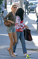 Gisele Bundchen’s Got Long Ass Skinny Legs