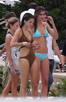 Alessandra Ambrosio Still Looks Good In A Swimsuit