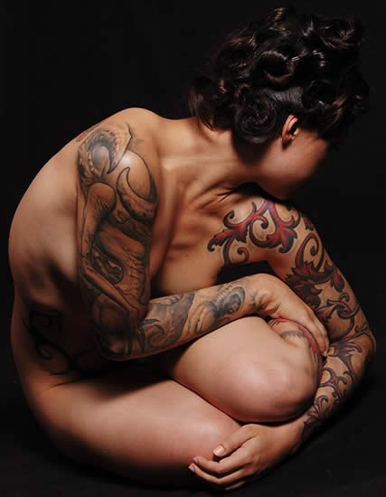 sexy image of tattoo girls