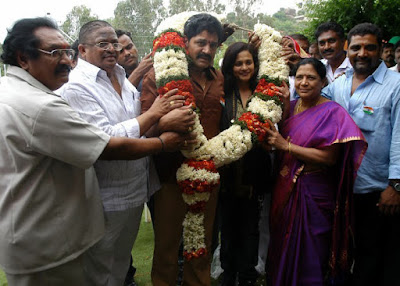 Srihari+family+photos
