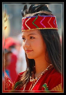 Semua Informasi: Cewek2 dayak terkenal cantik??