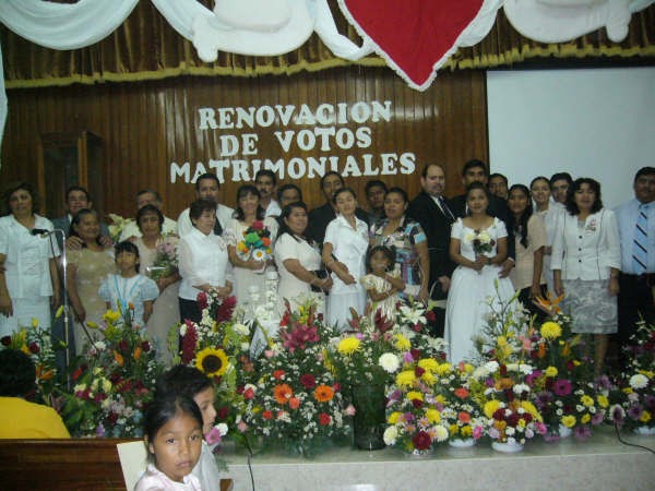 Iglesia Adventista del Séptimo Día: LEONA VICARIO, Distrito de Chetumal  III: RENOVACIÓN DE VOTOS MATRIMONIALES