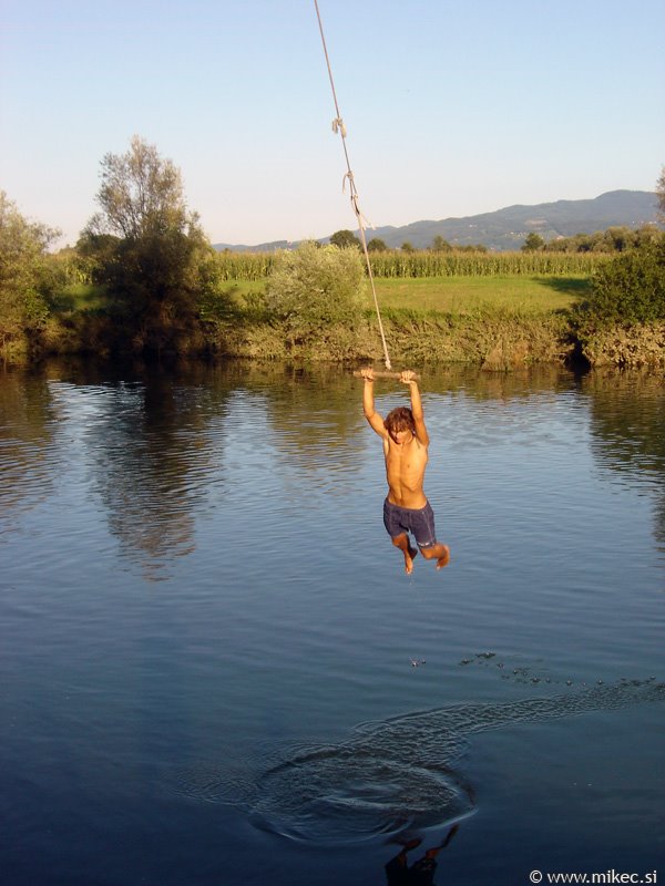 [reka_krka_tarzanka.jpg]