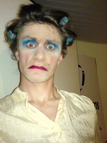 Radio Maçã Vermelha: Risos envenenados