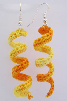 takılar Spiral+t%C4%B1%C4%9F+%C3%B6rme+k%C3%BCpe_loop+earrings