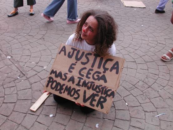 [JUSTICA-CEGA.JPG]