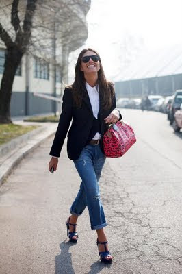 Viviana+Volpicella+of+Vogue_blazer+jeans+and+heels.jpg